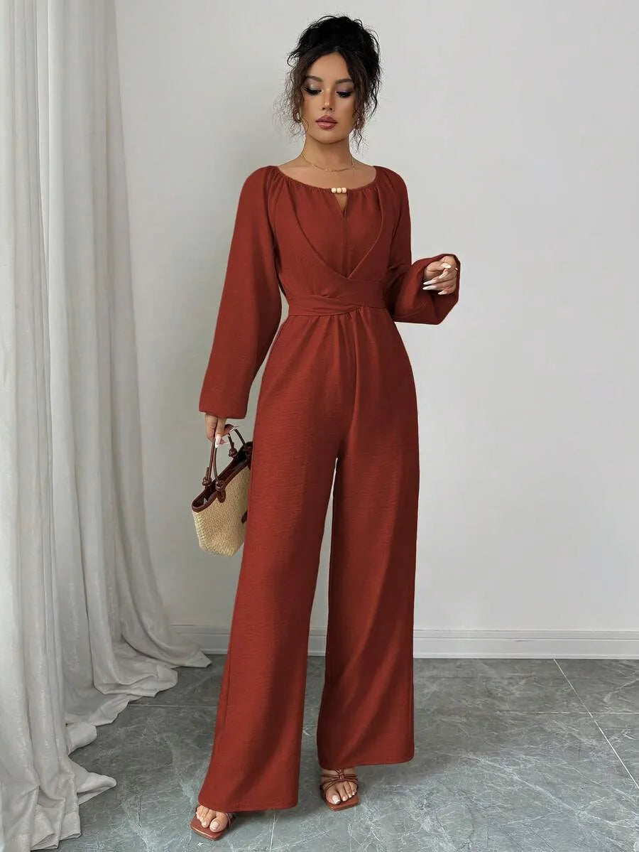 SHEIN Rafferiza جمبسوت نسائي بخرز خشبي وخصر ملتف وساق واسعة بلون أحمر خشبي