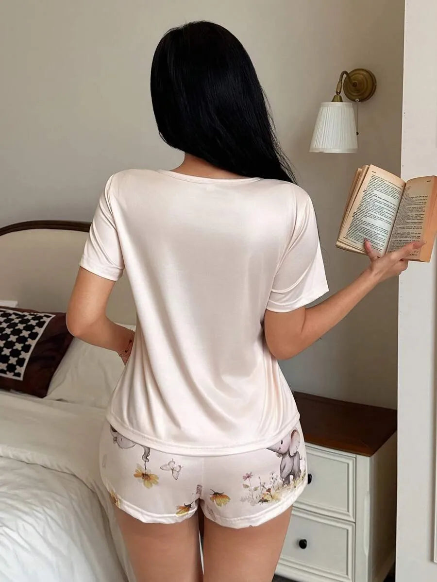SHEIN طقم بيجاما قطعتين بطبعة فيل بأكمام قصيرة وشورت متعدد الألوان