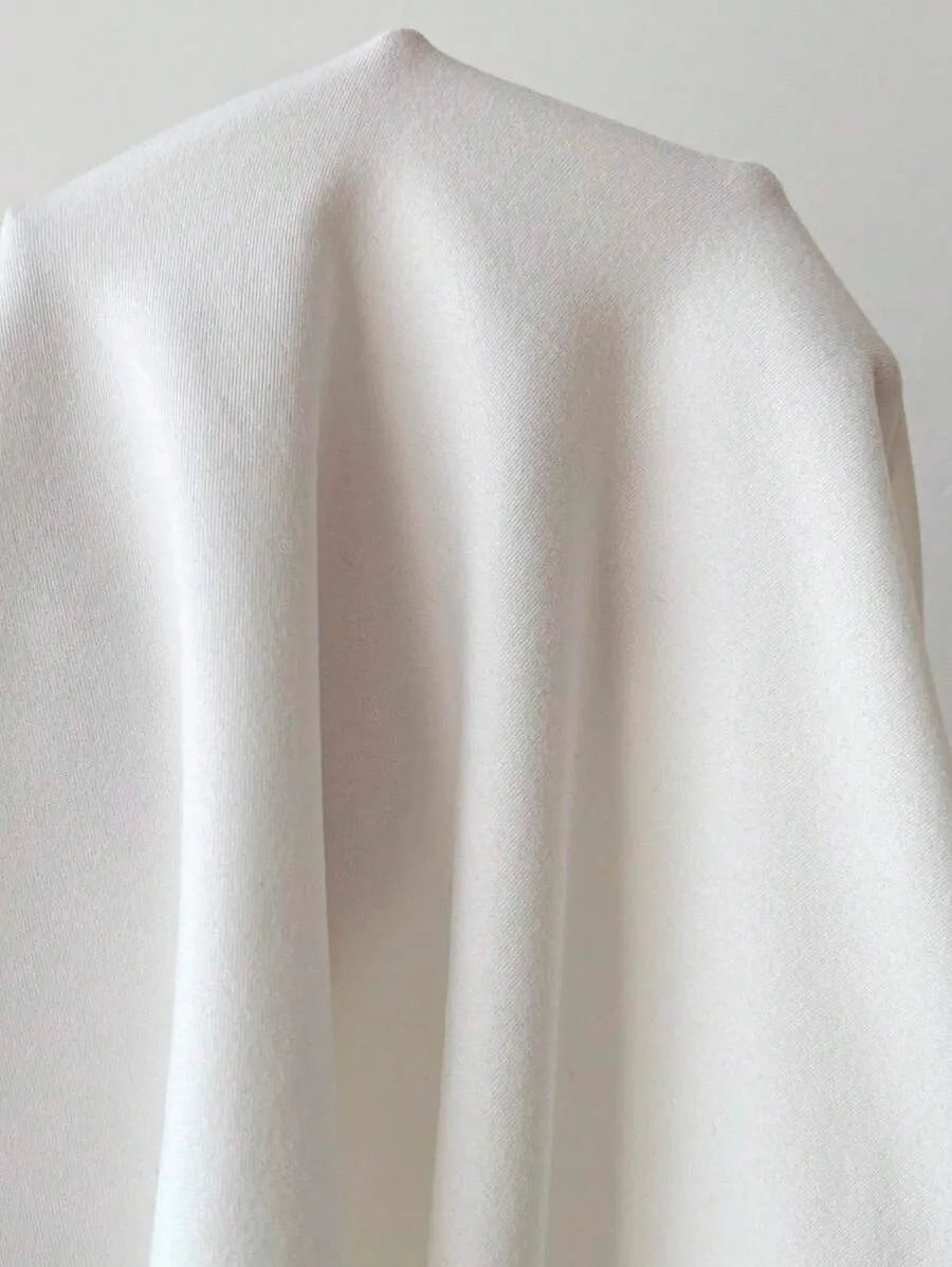 SHEIN Franclia بلوزة نسائية قصيرة الأكمام بياقة ورباط خلفي بلون أبيض