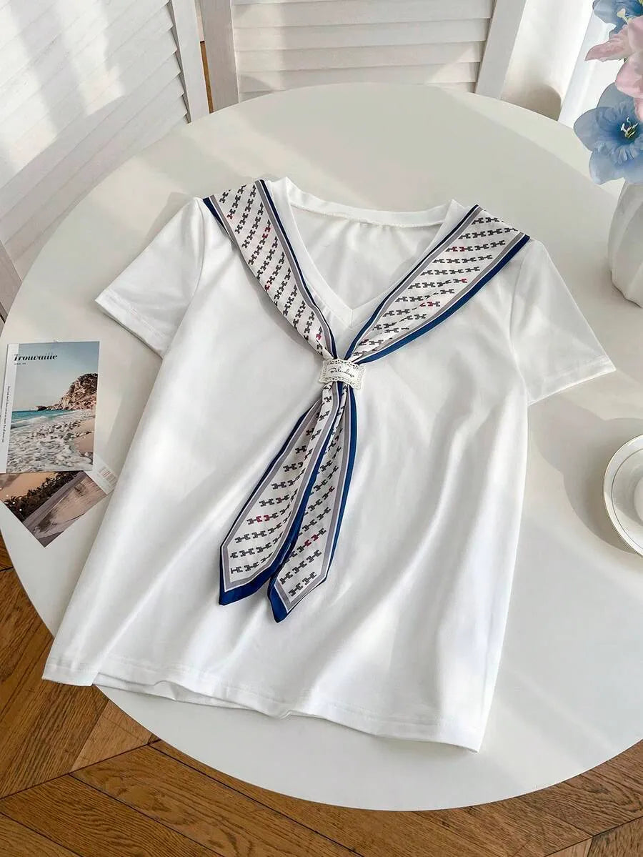 SHEIN Franclia بلوزة نسائية قصيرة الأكمام بياقة ورباط خلفي بلون أبيض