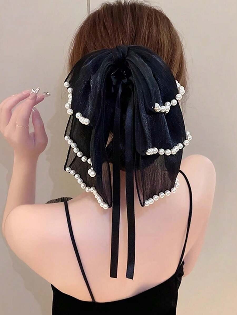 SHEIN مشبك شعر أنثوي وناعم بشكل فراشة مزين بشرائط خفيفة ولمسة لؤلؤ