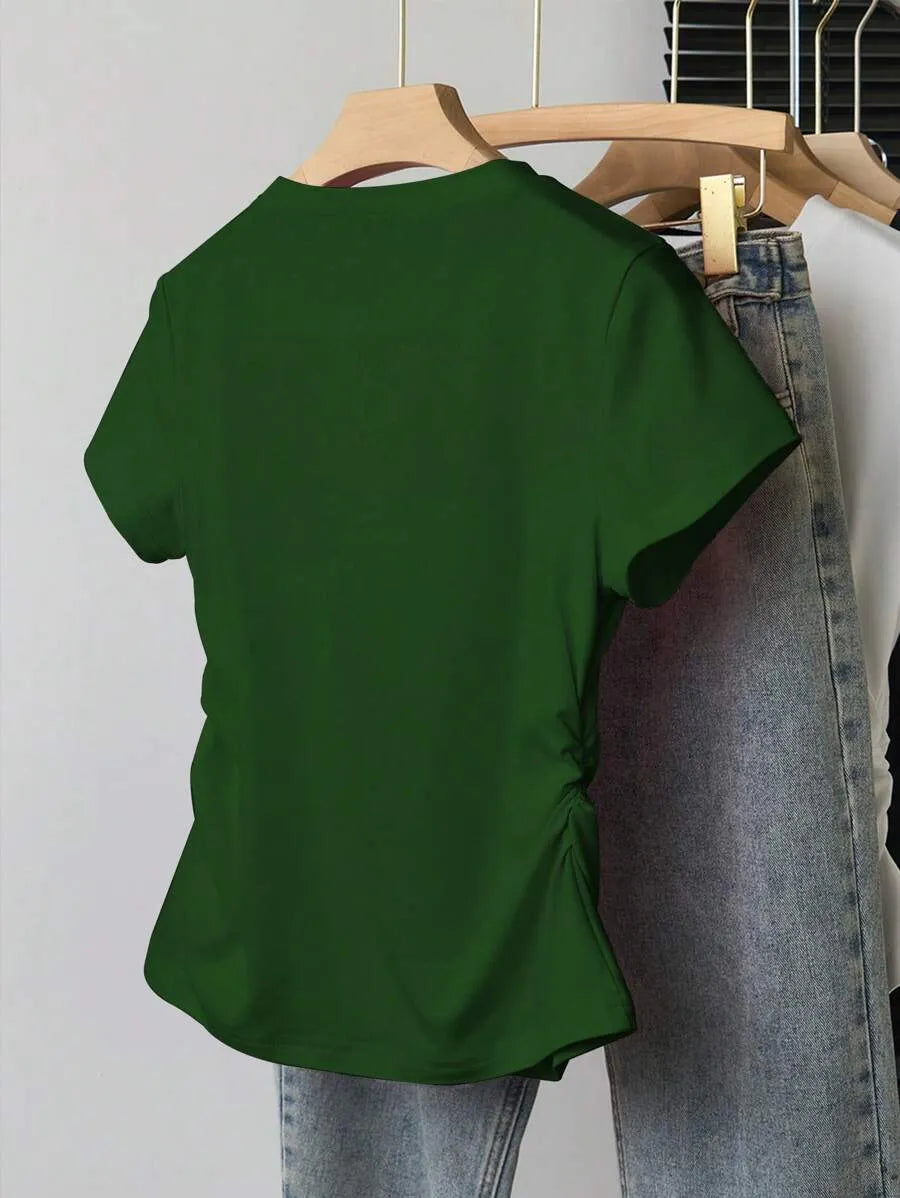 SHEIN INAWLY تي شيرت نسائي مجمع عند الخصر بأكمام قصيرة وياقة دائرية بلون أخضر داكن