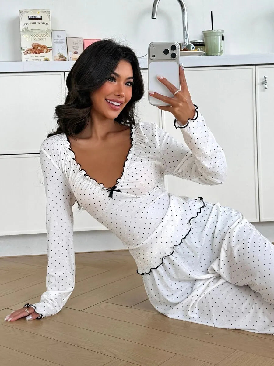 SHEIN طقم بيجامة قطعتين بياقة وطبعة نقاط وفيونكة بلون أبيض