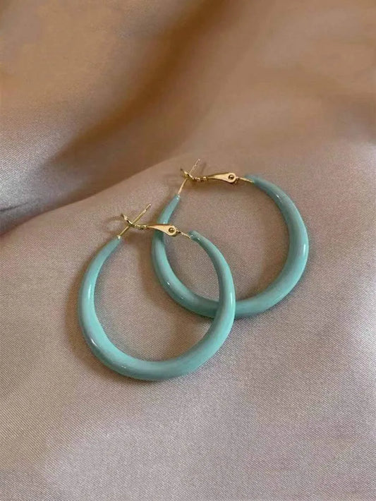 SHEIN زوج أقراط حلقية كلاسيكية فاخرة باللون الأزرق الرمادي للنساء والفتيات