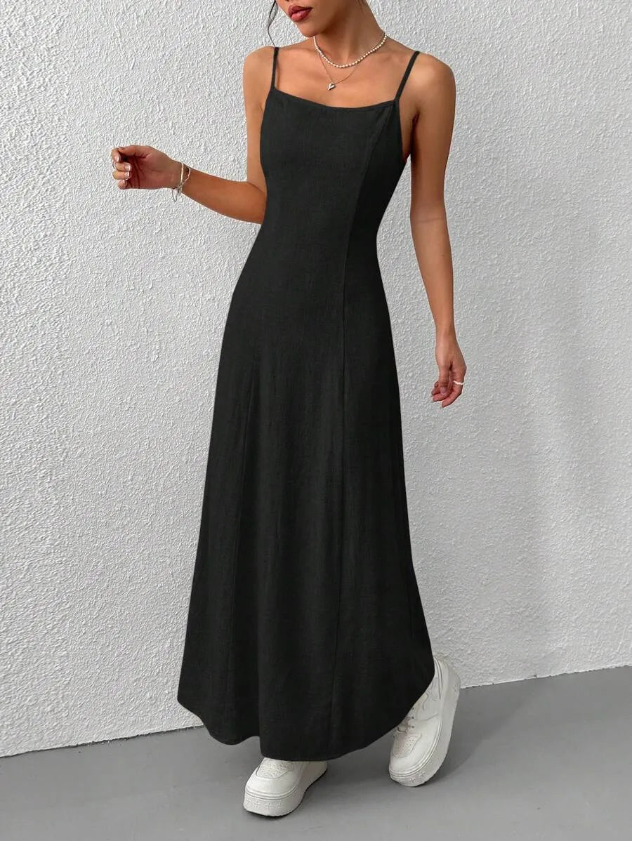 SHEIN EZwear فستان ماكسي بحمالات رفيعة وظهر مفتوح وتصميم مجدول بلون الأسود