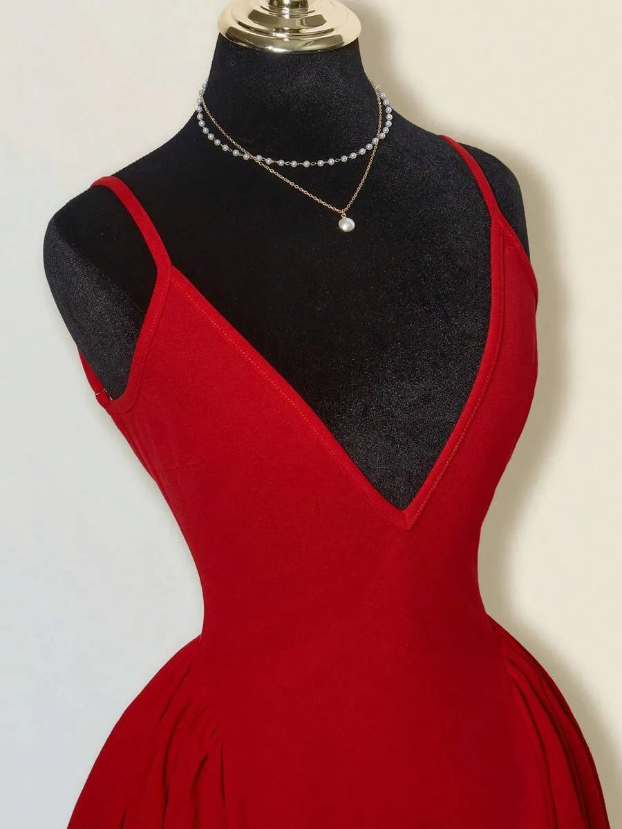 SHEIN ICON فستان أحمر ميني ضيق بحمالات رفيعة وكشكش