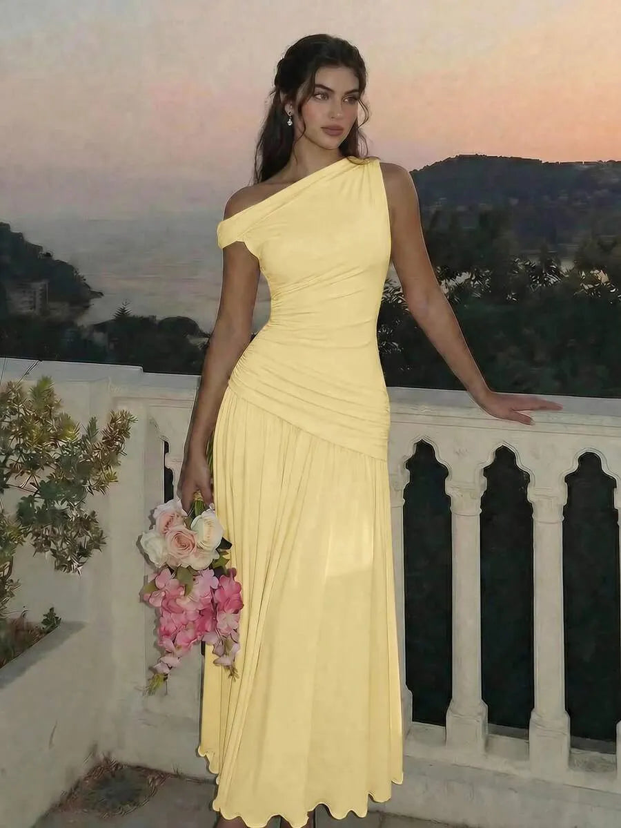 SHEIN MOD فستان نسائي طويل بخصر عالٍ وياقة غير متماثلة وتصميم مطوي بلون أصفر فاتح