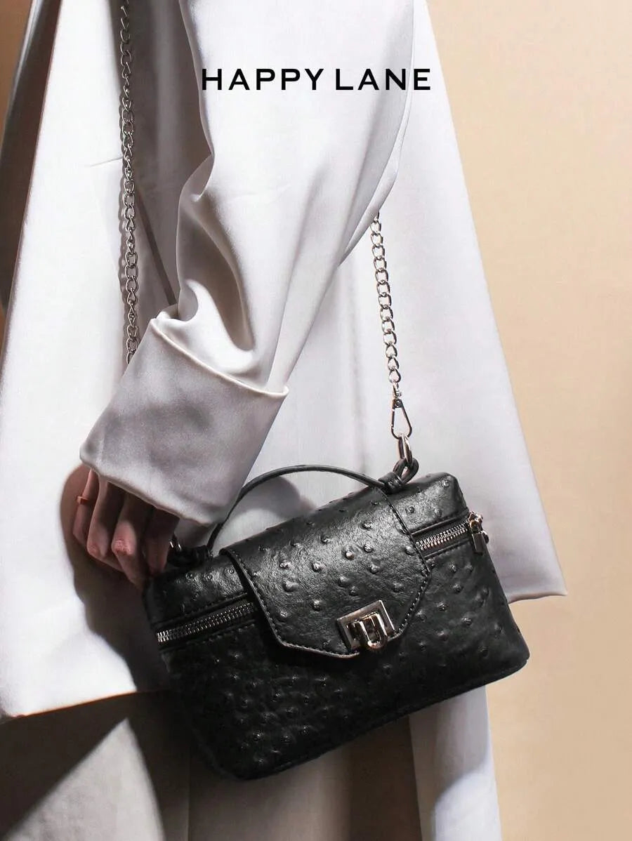 SHEIN HAPPY LANE 1 حقيبة كتف من الجلد الاصطناعي بطبعة ريش النعام