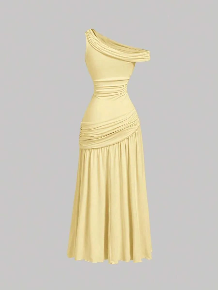 SHEIN MOD فستان نسائي طويل بخصر عالٍ وياقة غير متماثلة وتصميم مطوي بلون أصفر فاتح