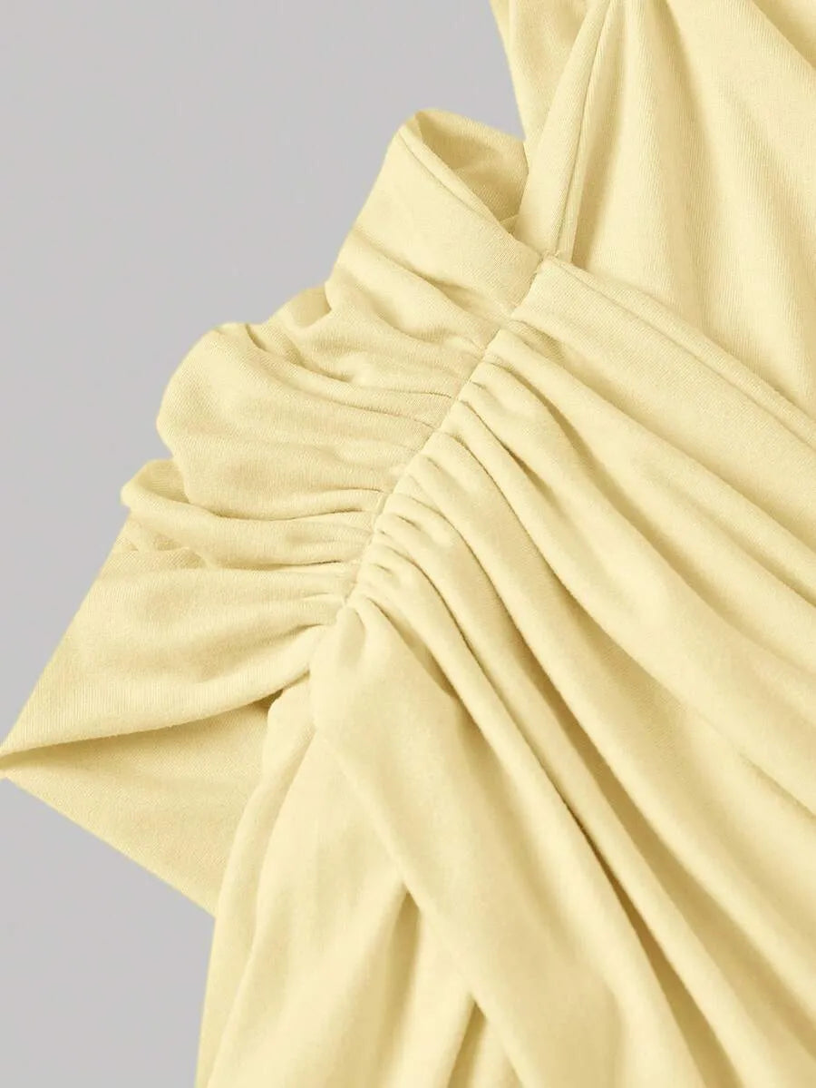 SHEIN MOD فستان نسائي طويل بخصر عالٍ وياقة غير متماثلة وتصميم مطوي بلون أصفر فاتح