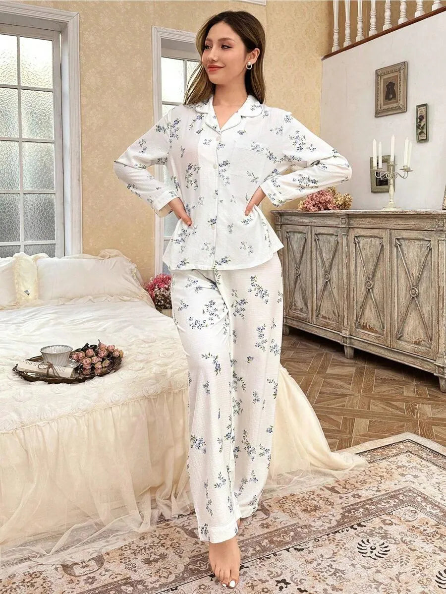 SHEIN Dream Adore طقم بيجامة قطعتين بأكمام طويلة وبنطلون بطبعة زهور بلون أبيض