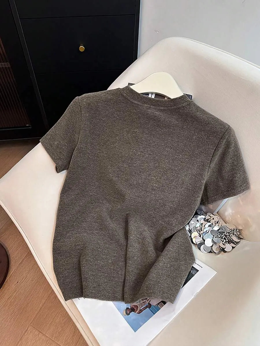 SHEIN Resyla تي شيرت نسائي بأكمام قصيرة مطرز بنقشة حيوانات بلون بني