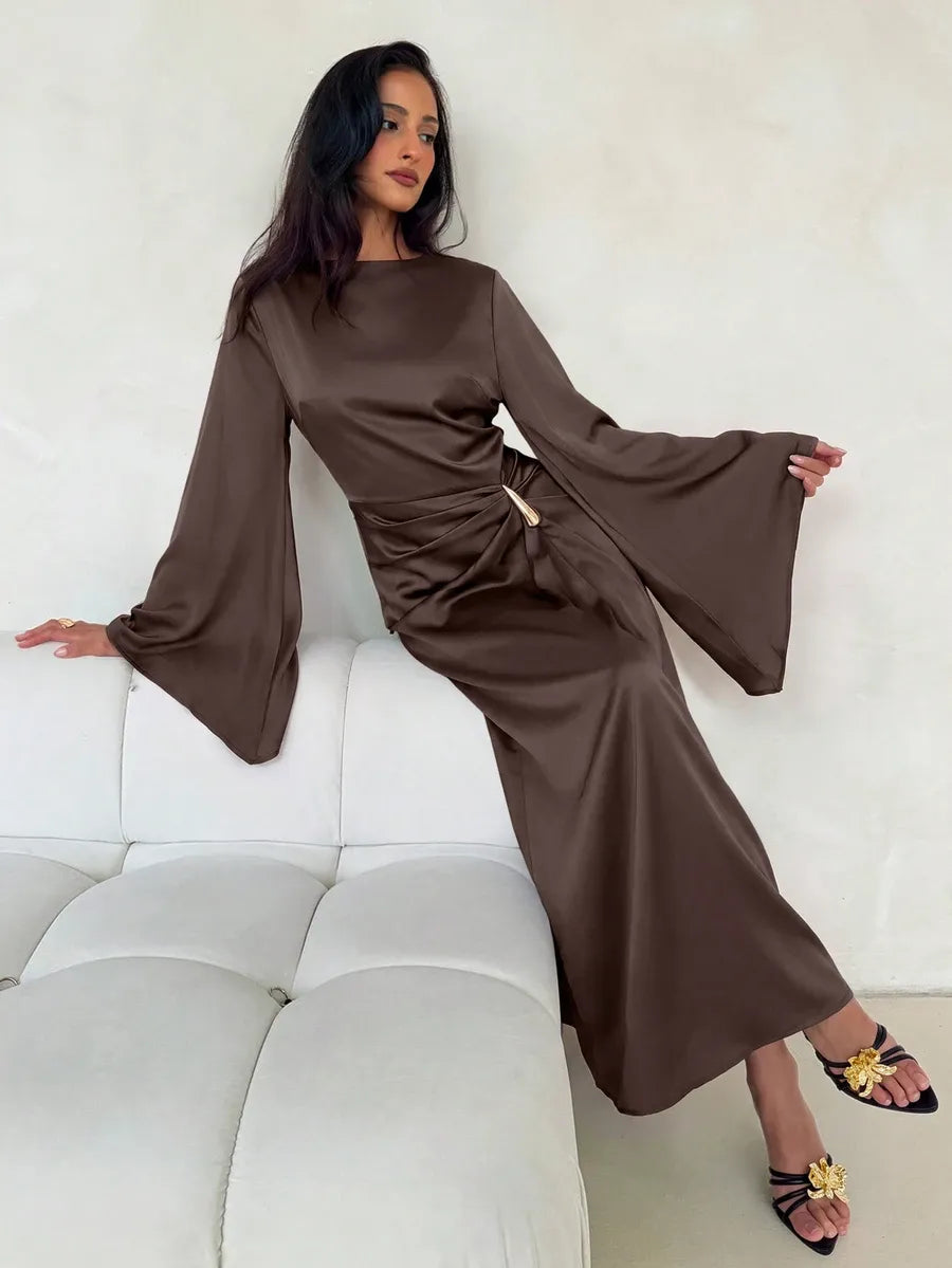 SHEIN Aloruh فستان ساتان طويل بياقة دائرية وأكمام بفتحات وتنورة مكشكشة بلون بني