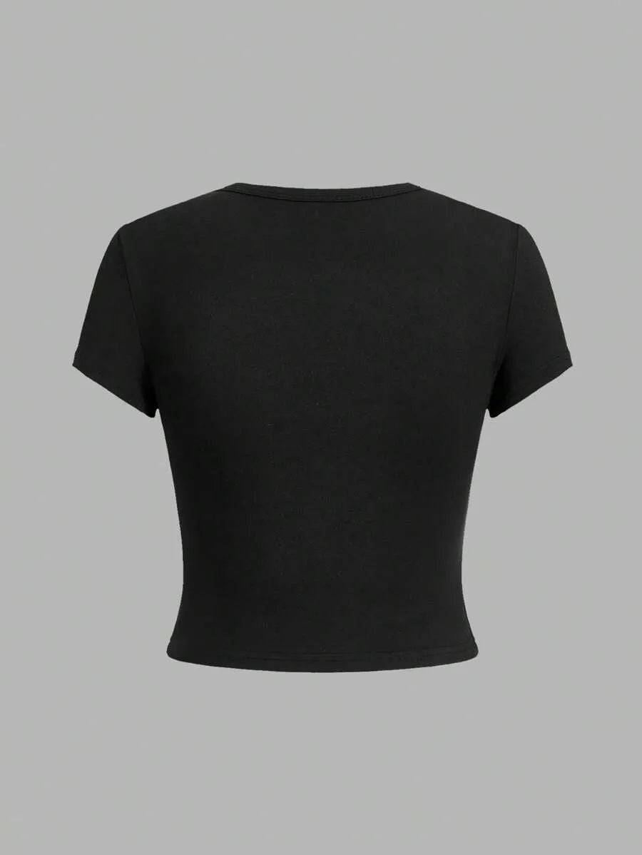 SHEIN EZwear مجموعة 4 قطع تي شيرت نسائي قصير بطبعة دب وسيارة أبيض وأسود