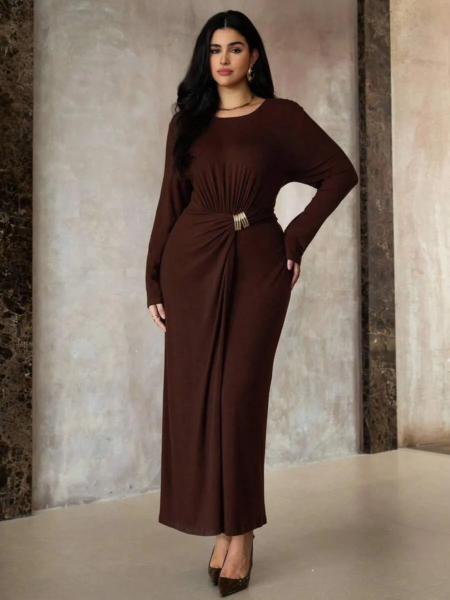 SHEIN Roveilla فستان نسائي بياقة دائرية وتفاصيل معدنية بلون بني