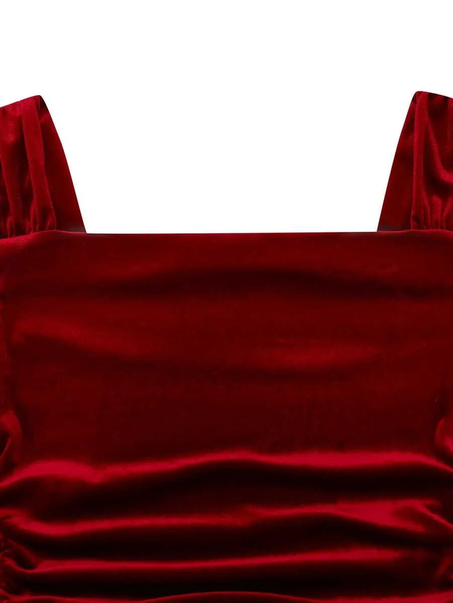 SHEIN GlowEve فستان مخملي ميدي بياقة قلب وأكمام طويلة وحافة دانتيل سوداء بلون عنابي