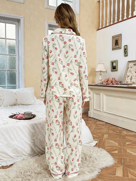 SHEIN CottageSlumber طقم بيجامة قطعتين بياقة وأكمام طويلة متعدد الألوان
