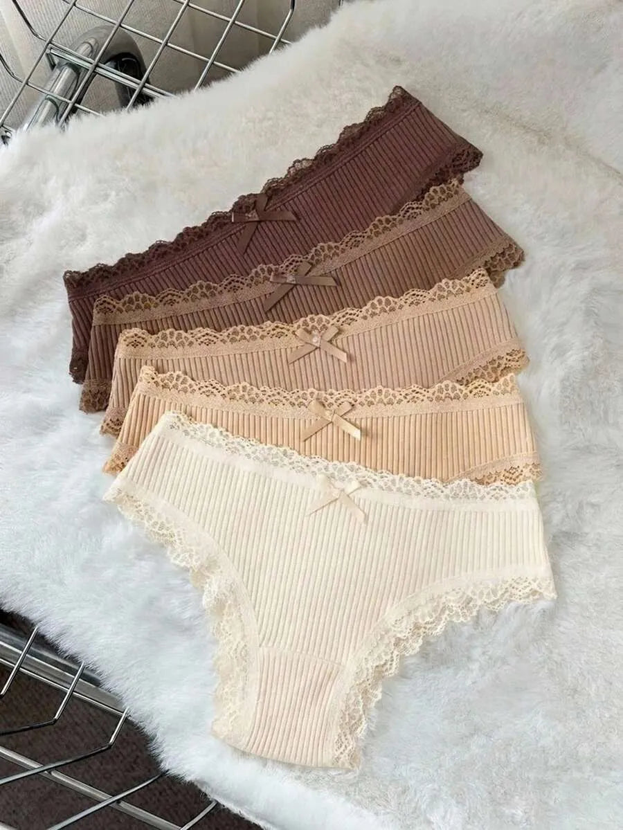 SHEIN DAZY سراويل داخلية نسائية من 5 قطع بحافة دانتيل وخصر منخفض متعدد الألوان