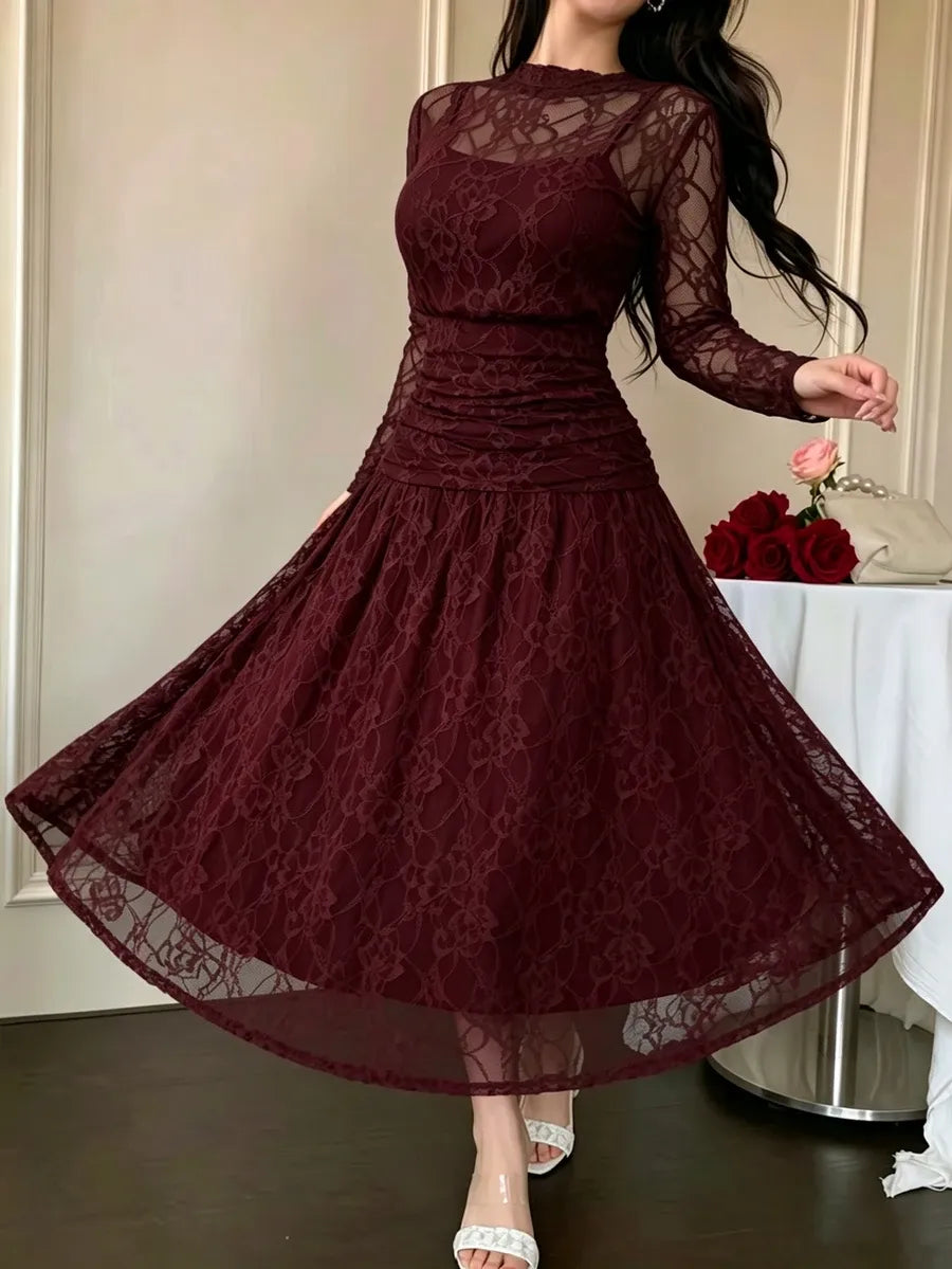 SHEIN Modelyn فستان دانتيل ميدي بياقة دائرية وأكمام بفتحات بلون عنابي