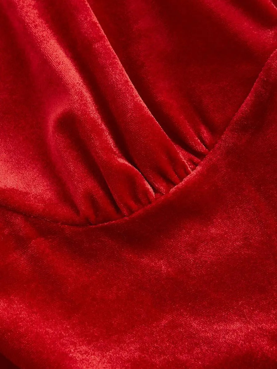 SHEIN MOD فستان نسائي ميدي مخملي بياقة وتفاصيل لؤلؤ بلون عنابي