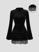 SHEIN Sweetra فستان ميني ضيق بياقة نصف عالية وأكمام واسعة وثنيات وحافة دانتيل بلون أسود