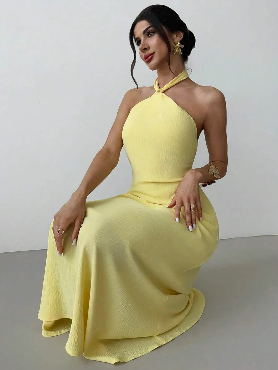 SHEIN Firerie فستان طويل فضفاض بدون أكمام وظهر مكشوف بلون أصفر فاتح