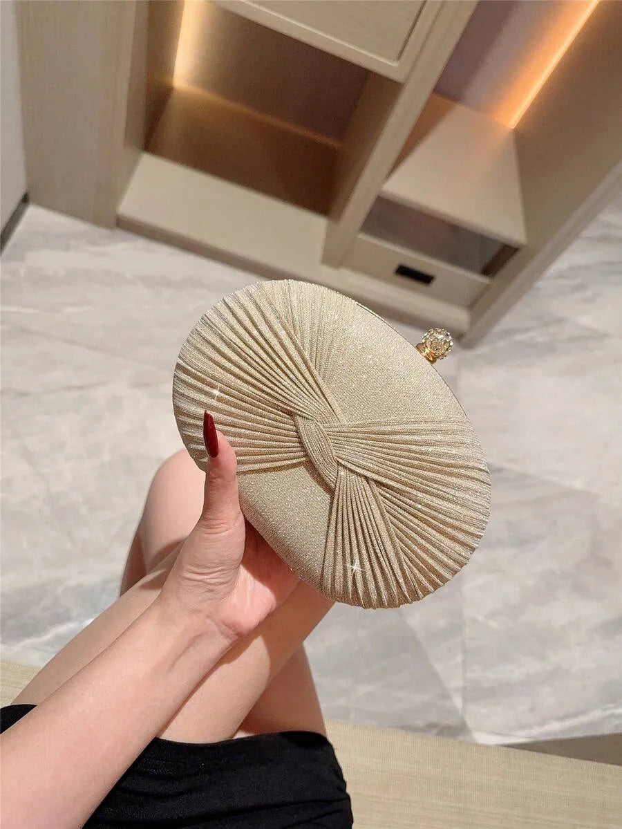 SHEIN حقيبة كلاتش بيضاوية صغيرة لامعة بفيونكة ورصاص ألماسي