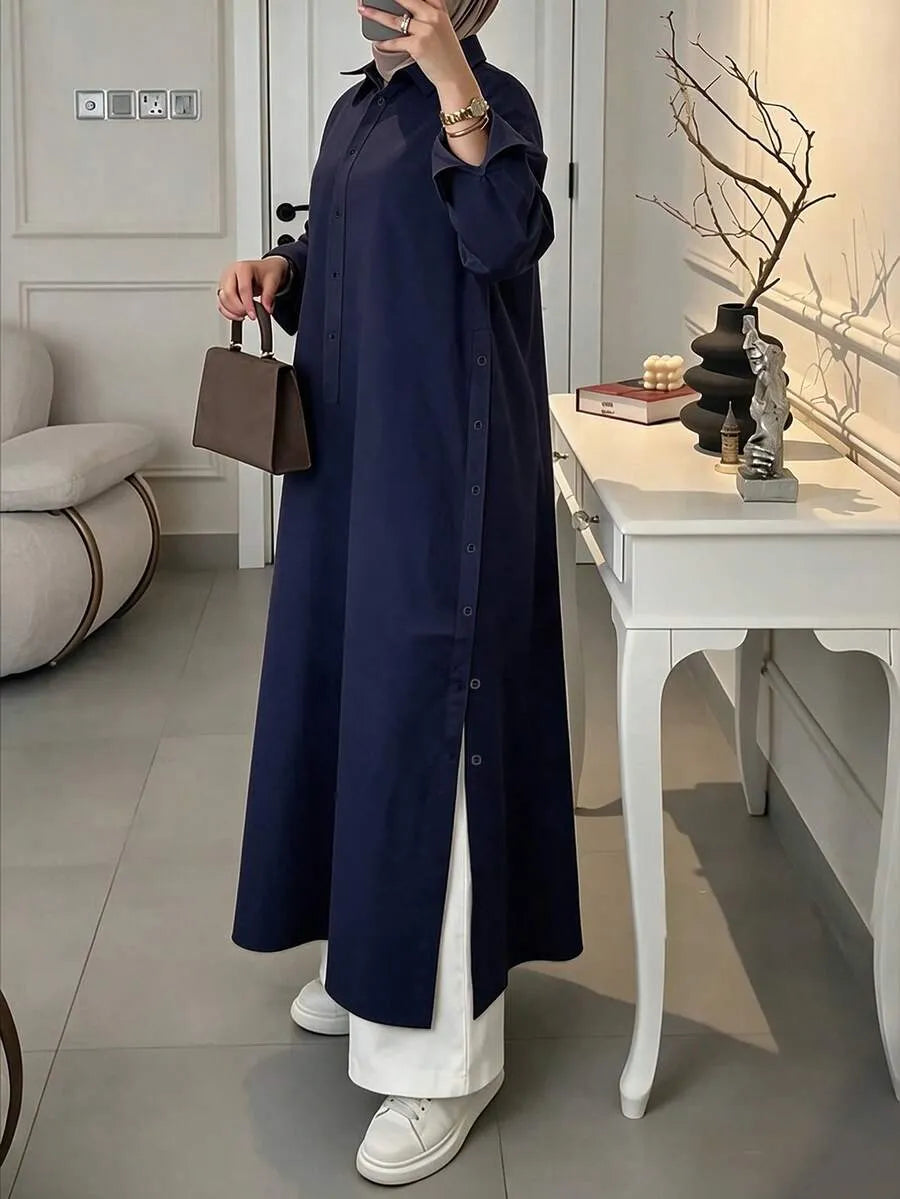 SHEIN قميص طويل فضفاض بياقة كلاسيكية وأزرار أمامية وفتحات جانبية بلون أزرق غامق