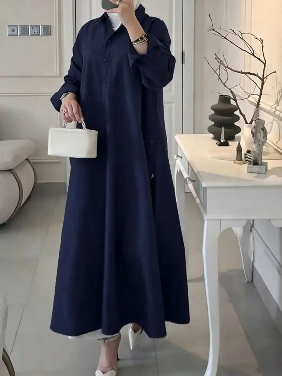 SHEIN قميص طويل فضفاض بياقة كلاسيكية وأزرار أمامية وفتحات جانبية بلون أزرق غامق