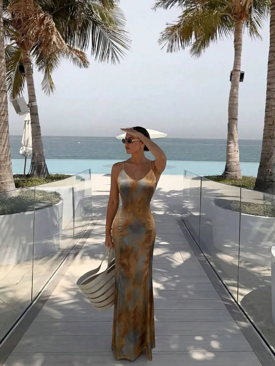 SHEIN فستان ماكسي محبوك بلون متعدد الألوان بحمالات سباغيتي وحافة ذيل سمكة
