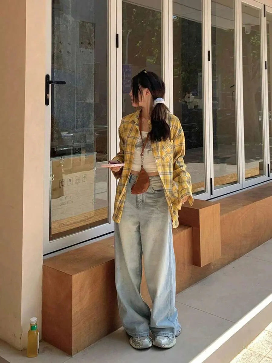 SHEIN جاكيت قميص نسائي فضفاض بنقشة مربعات وأزرار وجيوب بلون أصفر