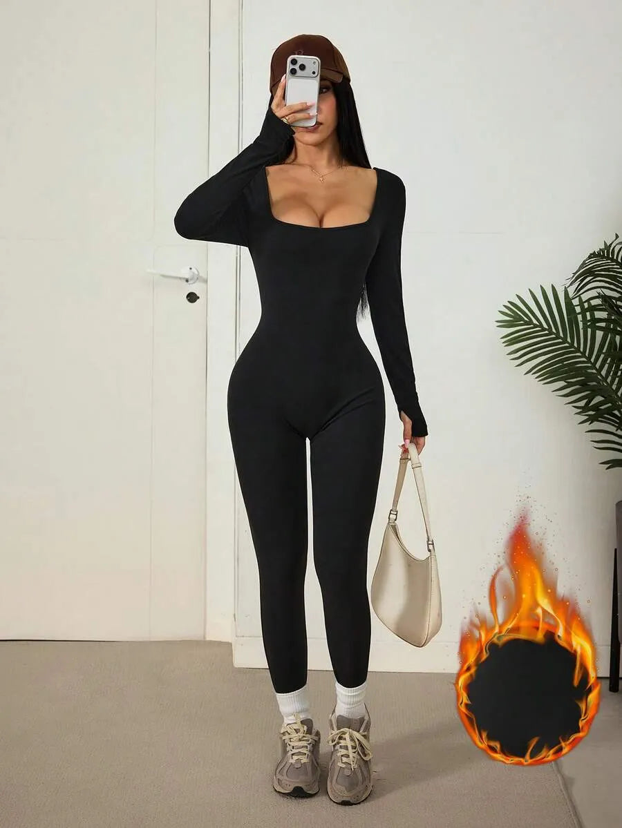 SHEIN PETITE بدلة رياضية ضيقة بياقة مربعة وأكمام طويلة منسوجة بلون الأسود