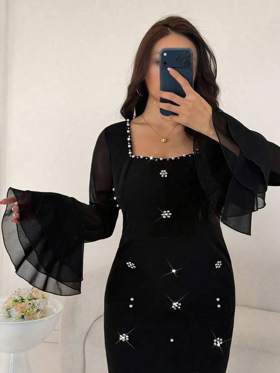 SHEIN Modelyn فستان نسائي بياقة مربعة وأكمام شفافة مزين باللؤلؤ بلون أسود