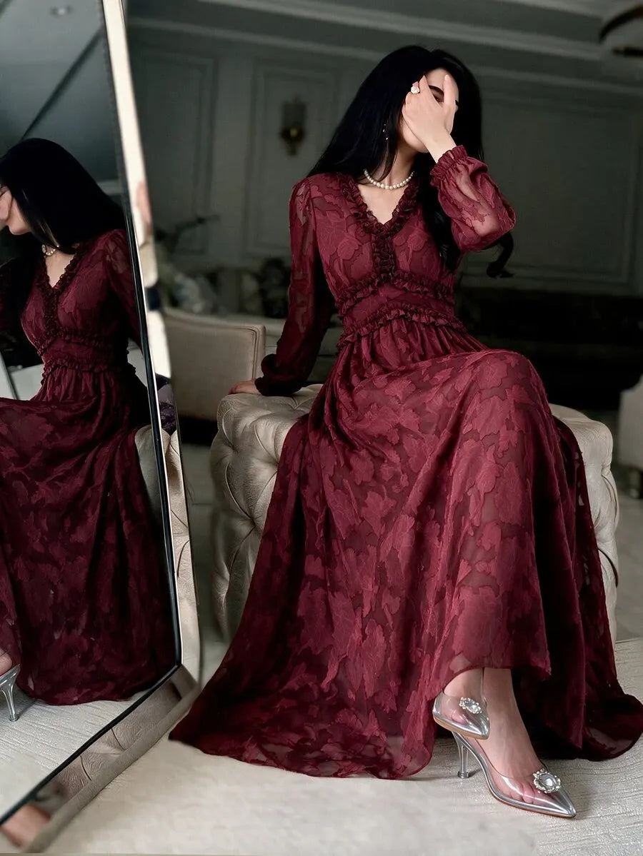 SHEIN NOVVYNE فستان نسائي طويل بياقة وأكمام واسعة وخصر مرتفع وكشكشة بلون عنابي