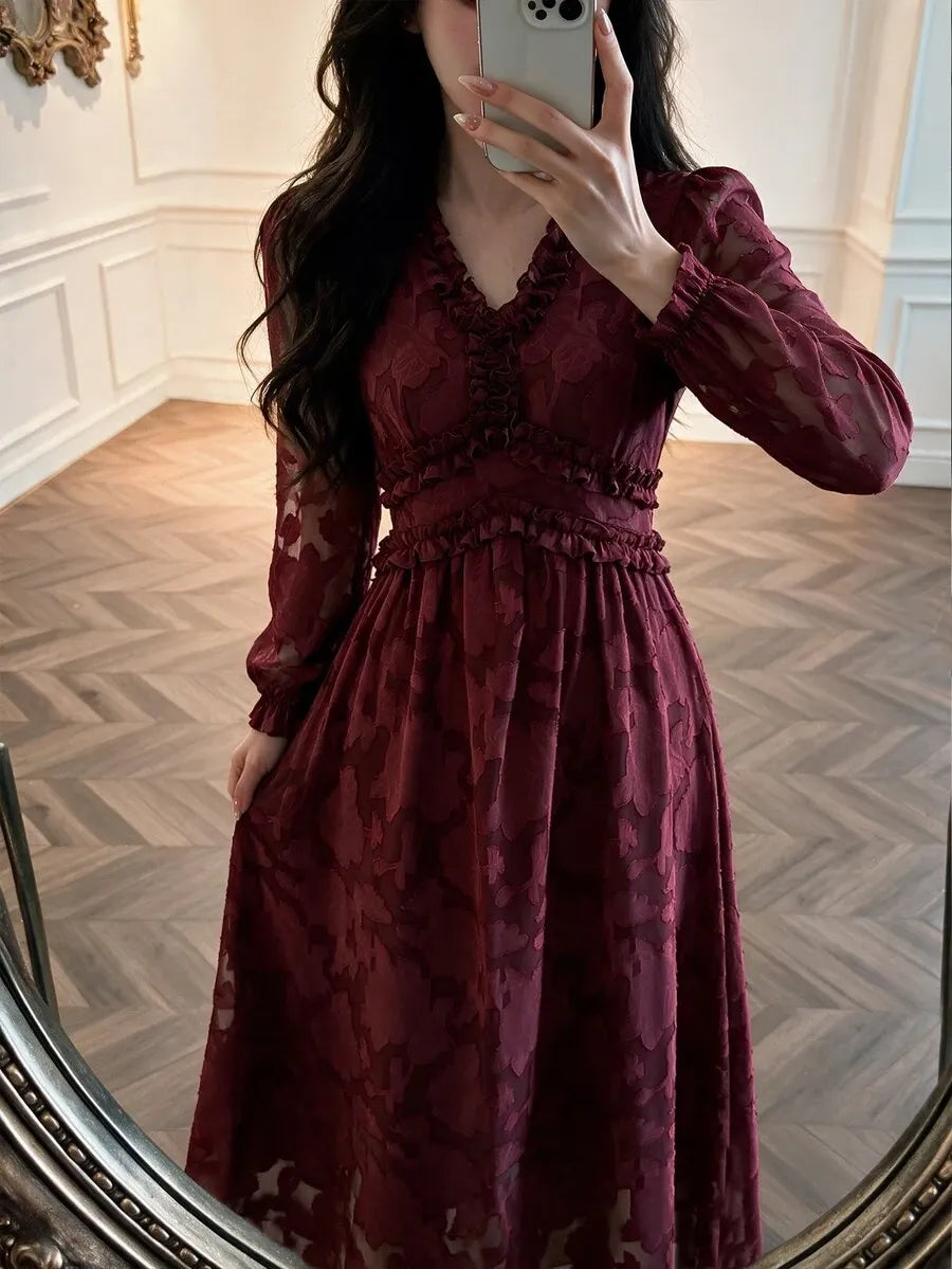 SHEIN NOVVYNE فستان نسائي طويل بياقة وأكمام واسعة وخصر مرتفع وكشكشة بلون عنابي