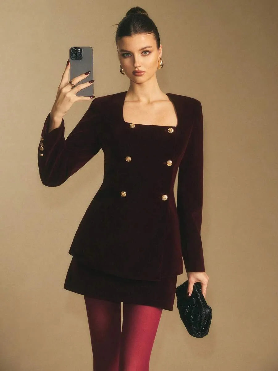 SHEIN Poéselle بدلة نسائية من قطعتين بليزر مخملي مزدوج الصدر وتنورة ميني بلون أسود