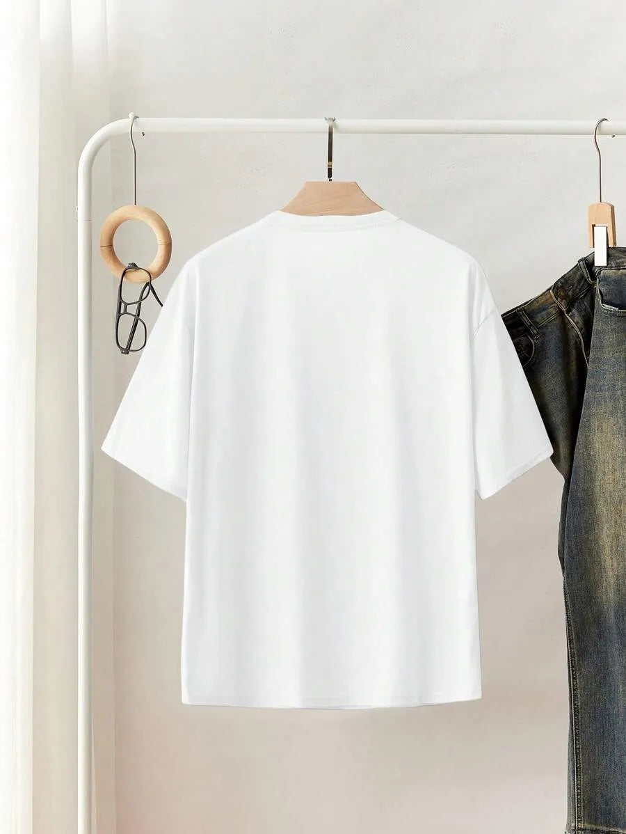 SHEIN تي شيرت نسائي فضفاض بطبعة وحروف بلون أبيض