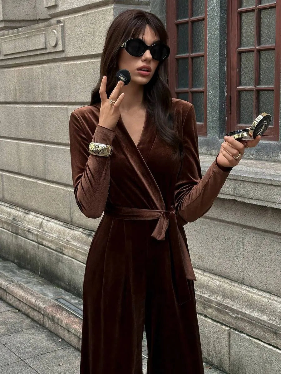 SHEIN Flirla جمبسوت نسائي بياقة وخصر برباط وساق واسعة بلون بني