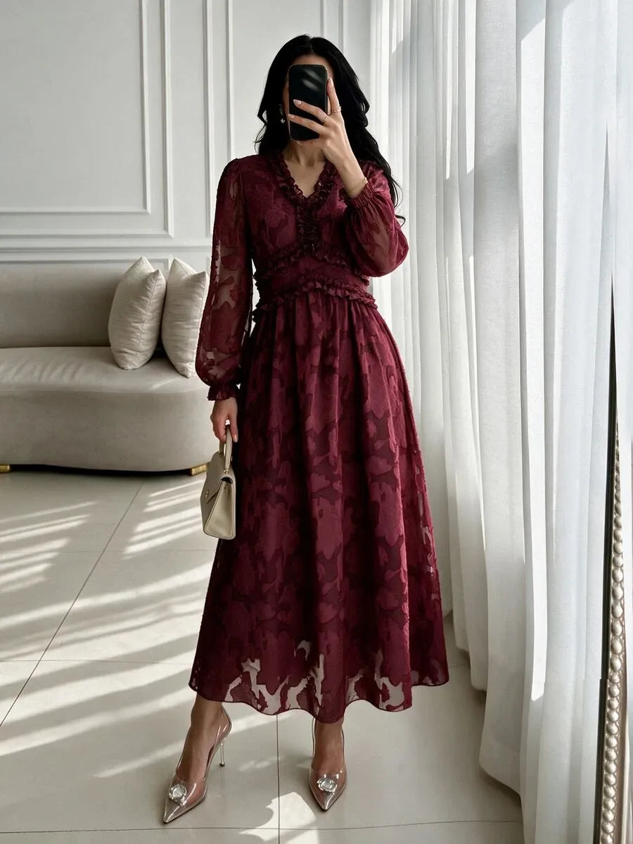 SHEIN NOVVYNE فستان نسائي طويل بياقة وأكمام واسعة وخصر مرتفع وكشكشة بلون عنابي