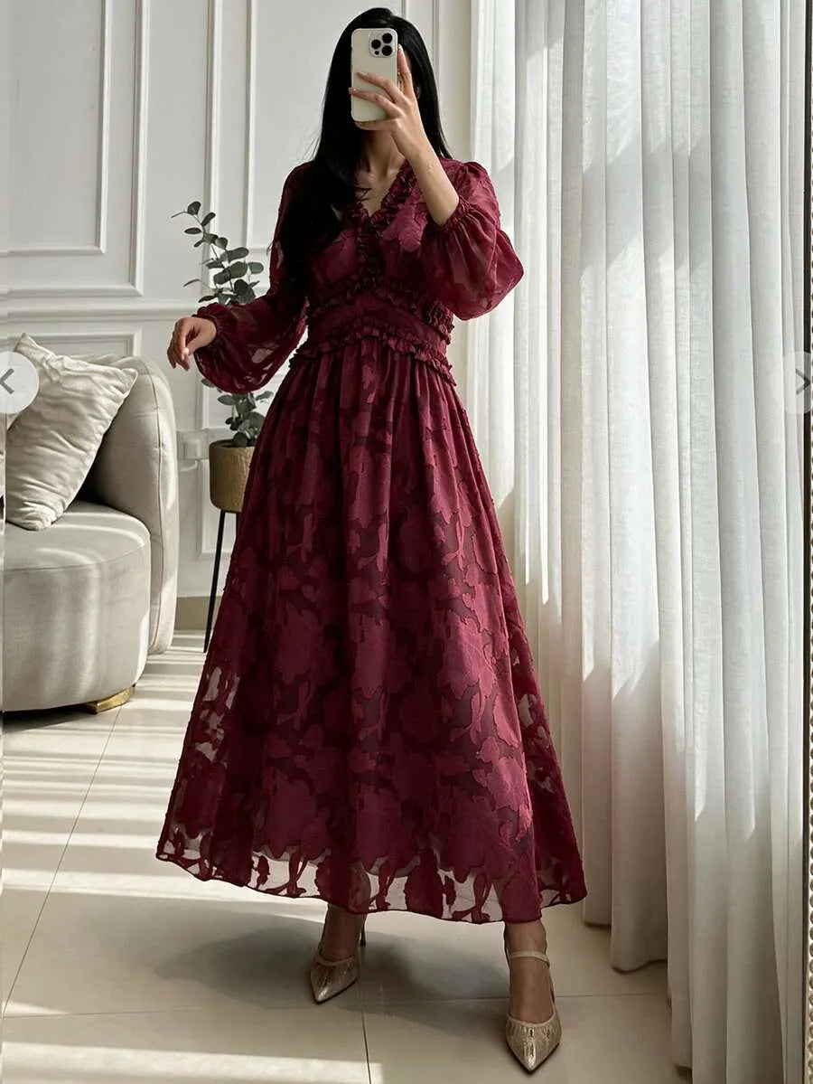 SHEIN NOVVYNE فستان نسائي طويل بياقة وأكمام واسعة وخصر مرتفع وكشكشة بلون عنابي