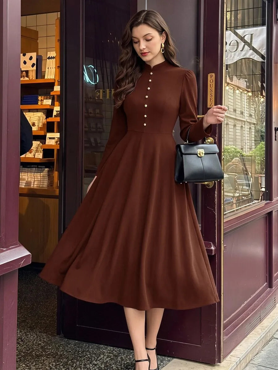 SHEIN Vintamour فستان نسائي بياقة تشيونغسام وأزرار أمامية وجيوب بلون بني