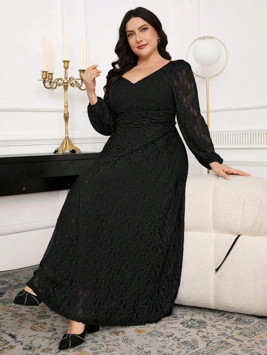 SHEIN Modelyn فستان دانتيل ماكسي بياقة قلب وأكمام منتفخة وخصر مرتفع بلون الأسود