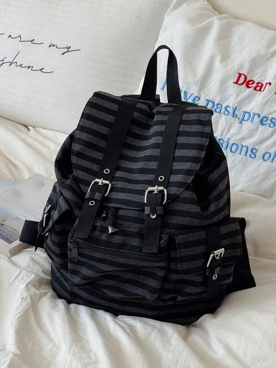 SHEIN حقيبة ظهر مخططة بسعة كبيرة وجيوب متعددة بتصميم بسيط