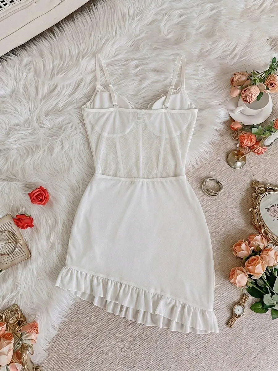SHEIN MOD طقم ملابس داخلية نسائية قطعتين حمالة صدر وفستان شبكي قصير بتفاصيل دانتيل بلون أبيض