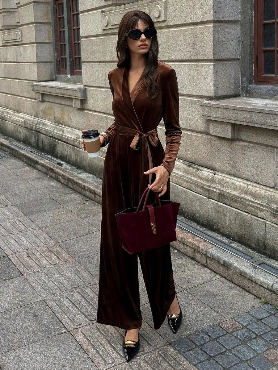 SHEIN Flirla جمبسوت نسائي بياقة وخصر برباط وساق واسعة بلون بني