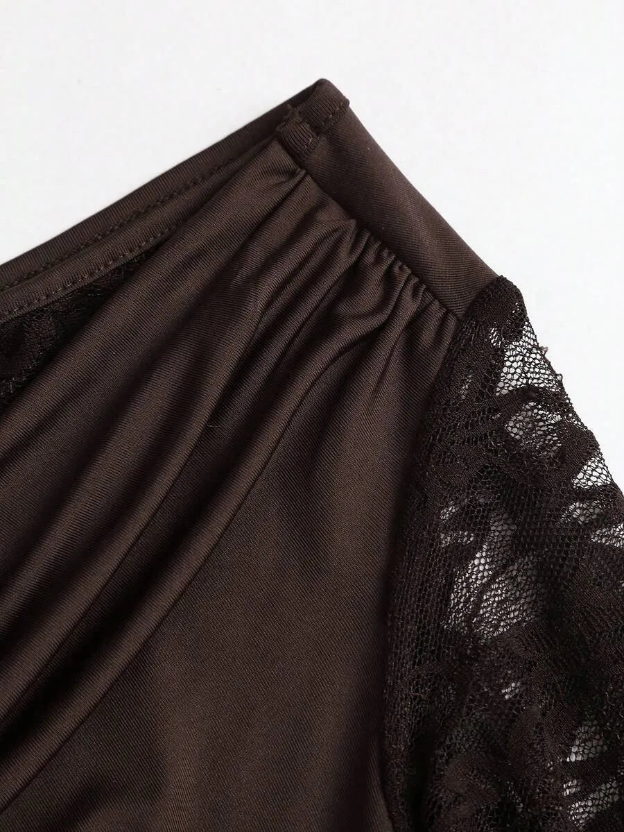 SHEIN Sweetra جمبسوت نسائي بتطريز دانتيل وياقة غير متماثلة وخصر عالٍ بلون بني قهوة