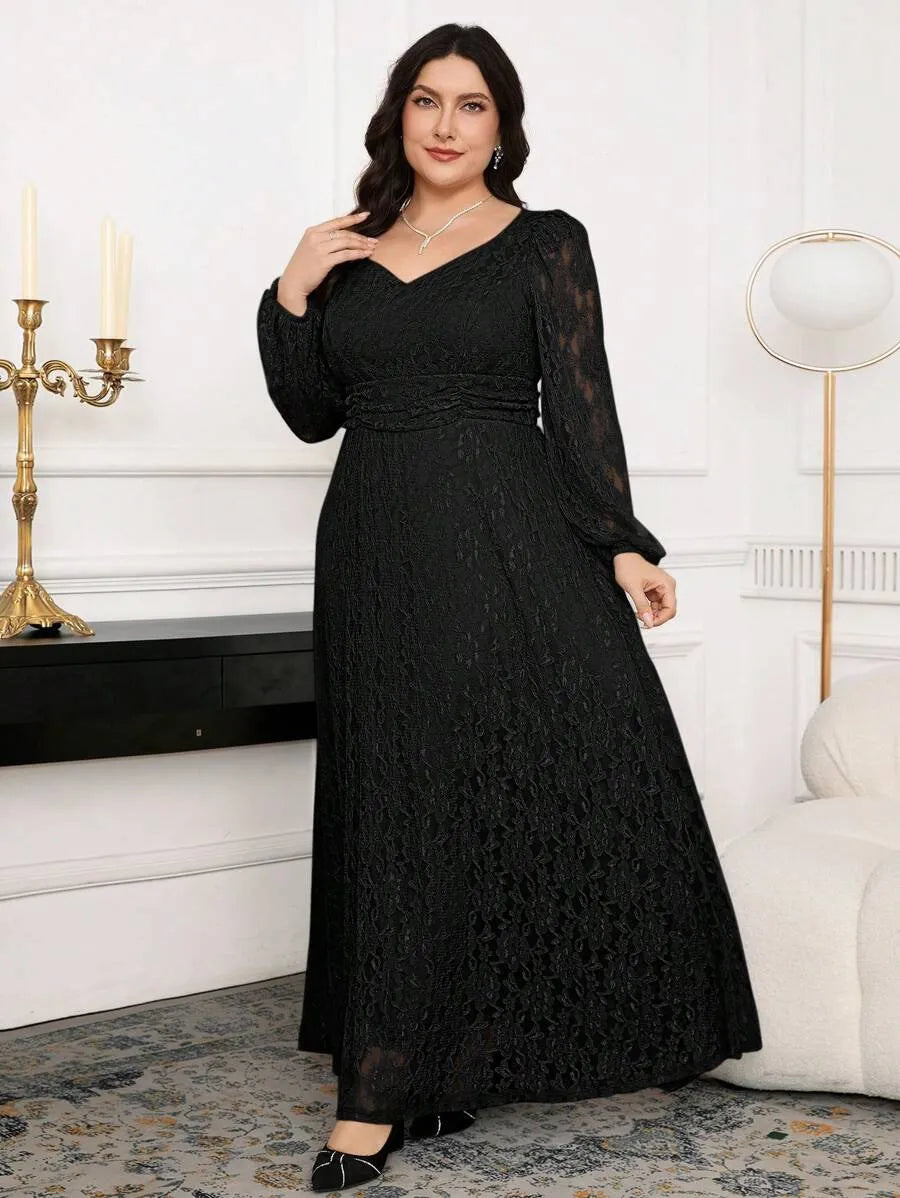 SHEIN Modelyn فستان دانتيل ماكسي بياقة قلب وأكمام منتفخة وخصر مرتفع بلون الأسود