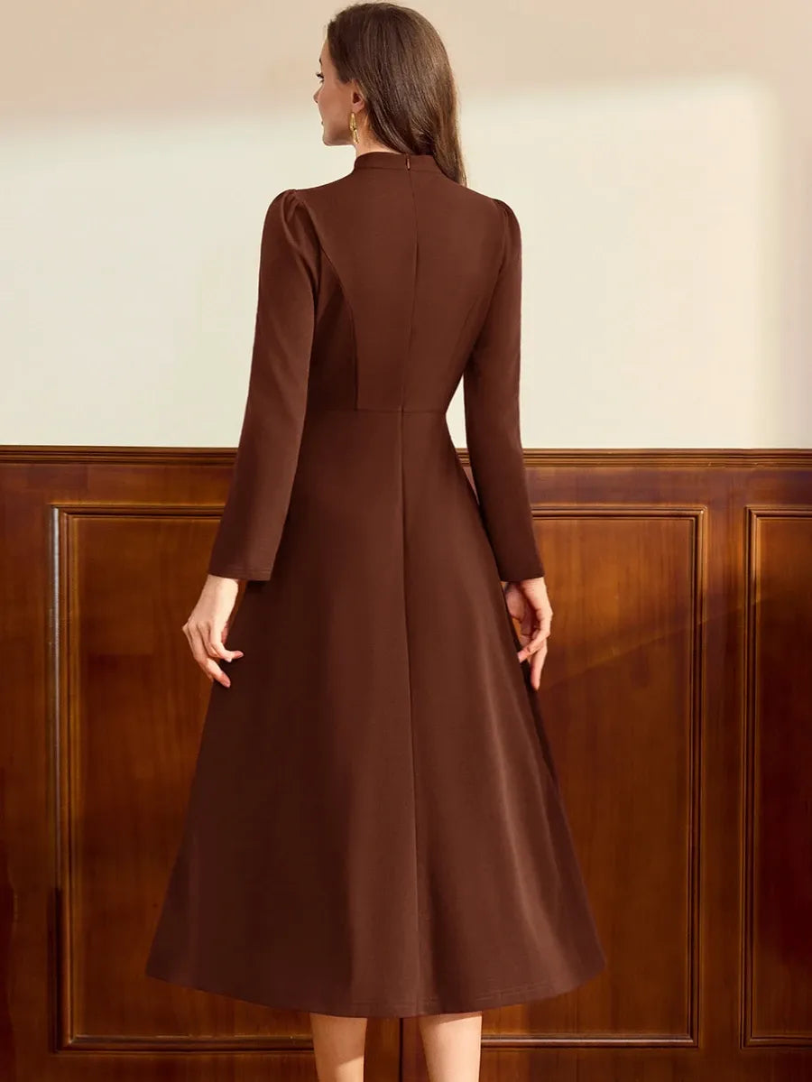 SHEIN Vintamour فستان نسائي بياقة تشيونغسام وأزرار أمامية وجيوب بلون بني