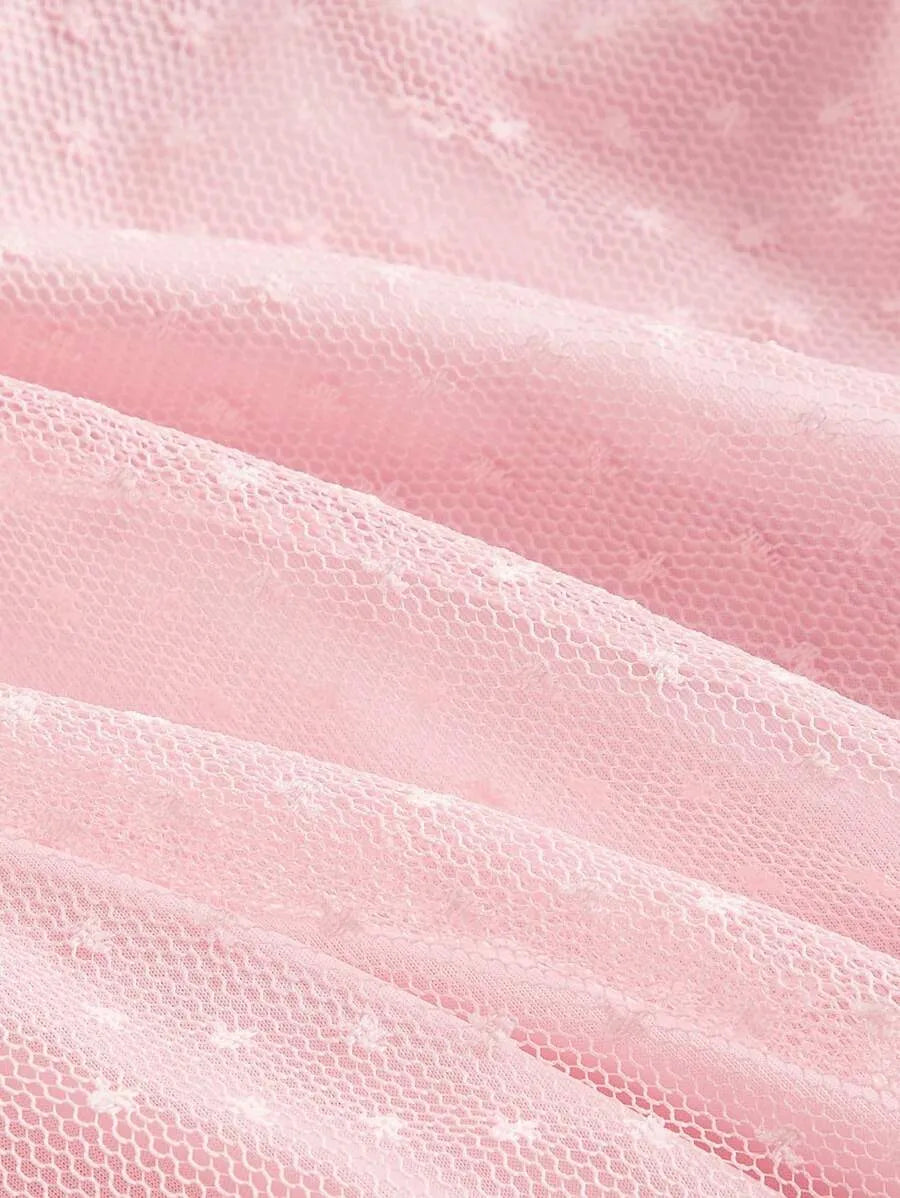 SHEIN MOD فستان بلون وردي قصير بياقة عميقة وثنيات وكشكش وبدون أكمام
