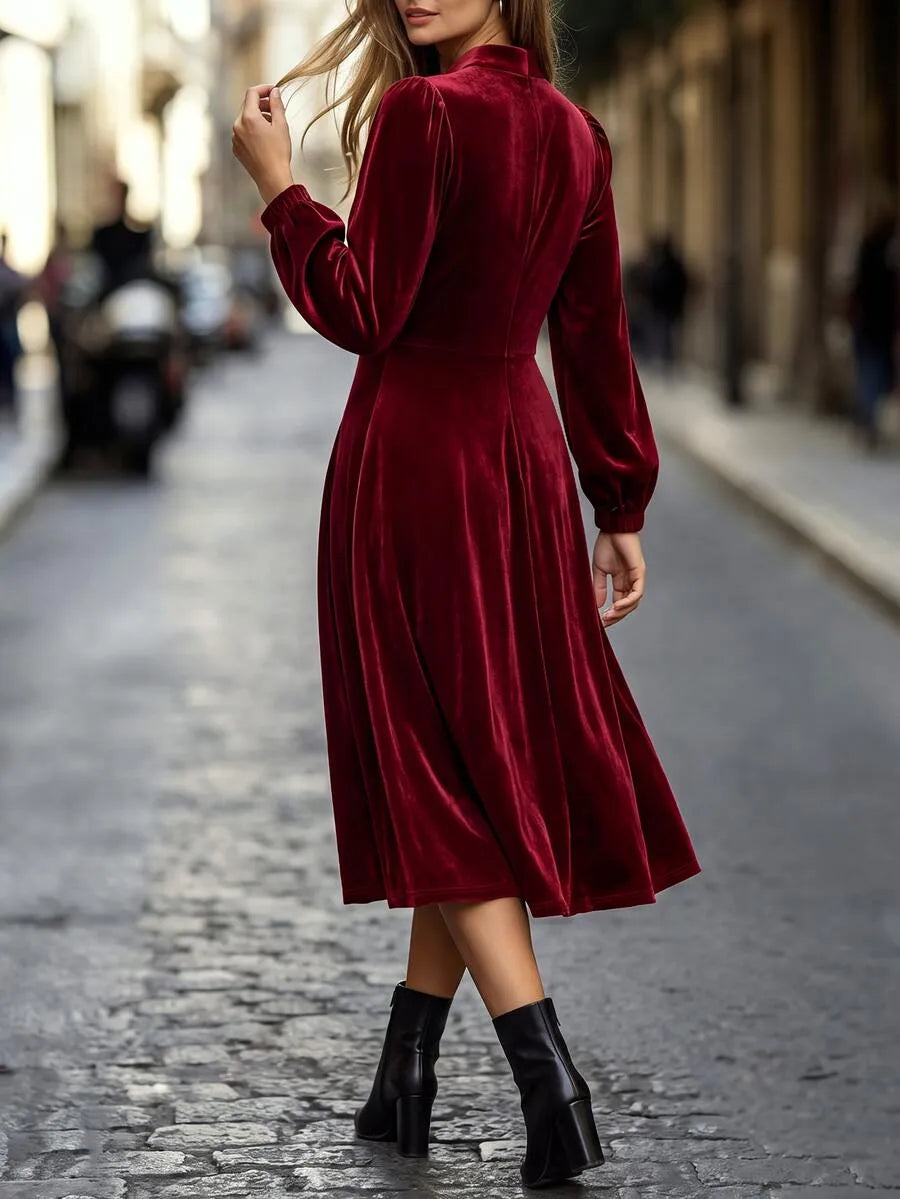 SHEIN Feyla فستان ميدي بياقة وأزرار أمامية بلون عنابي